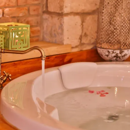 Szálloda Cumbali (adults Only +12) 4*